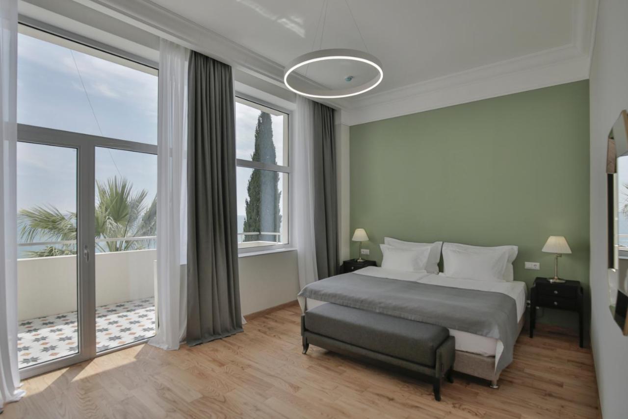 Garden Resort Gagra Exterior photo